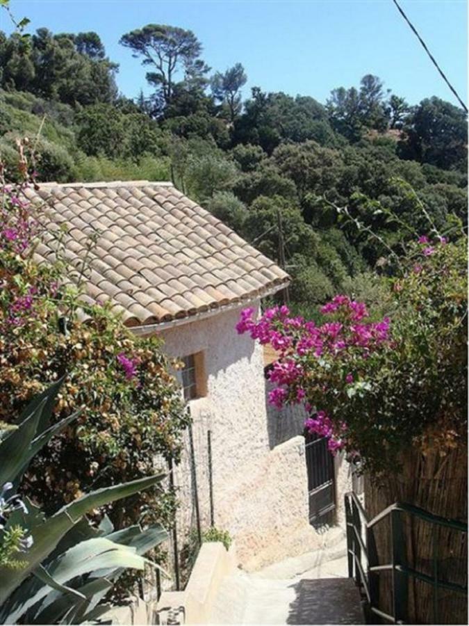**** Beau T2 De 40 M2, Jardin De 70M2, Au Calme, A 50 Metres De La Plage Le Pradet Kültér fotó